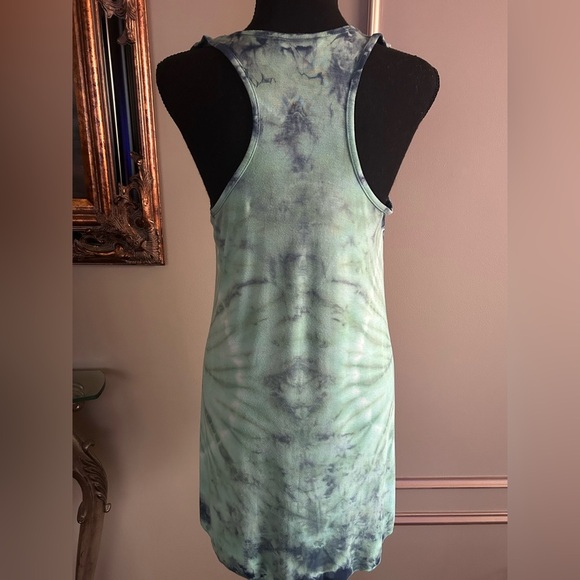 Tryst Navy Kelly Green Tie-Dye Button Front Tank Sleeveless Summer Size Medium - Picture 4 of 5